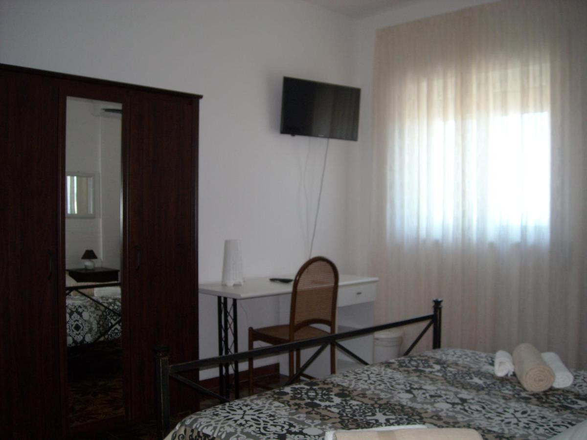 Giovannixxlll B&B Catánia Buitenkant foto